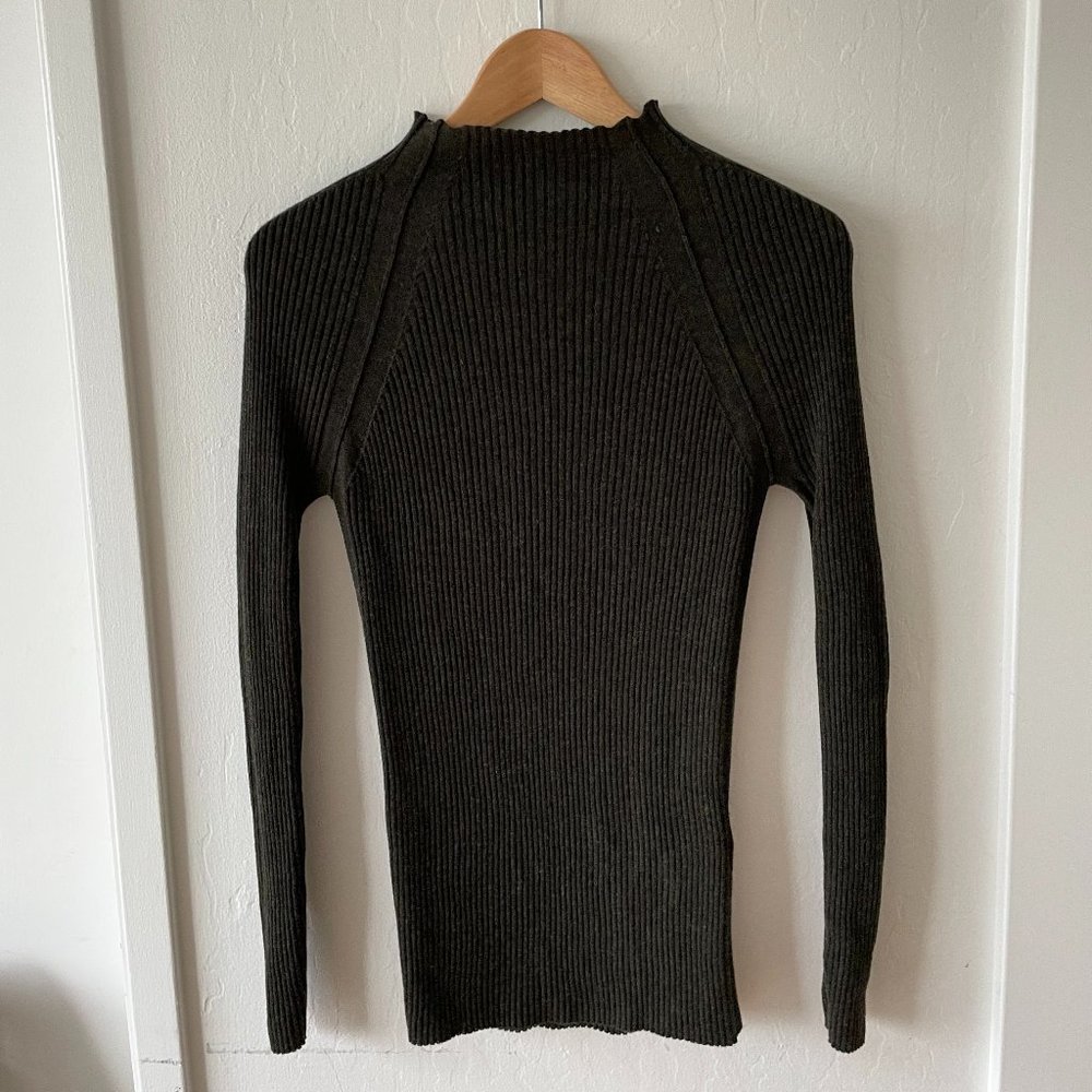 Cotelac ribbed sweater